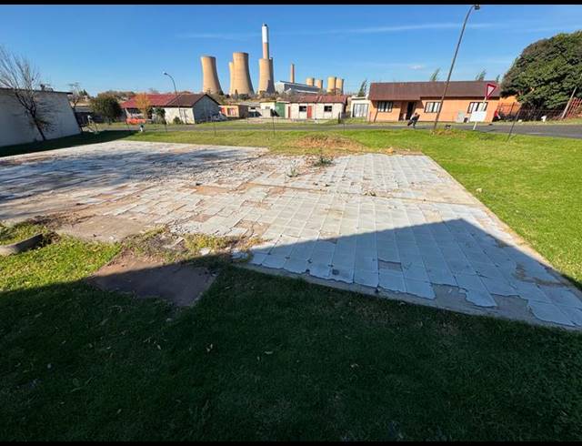 LAND FOR SALE IN KOMATI